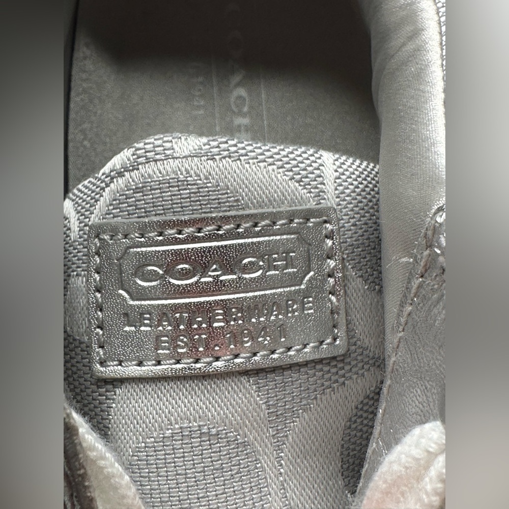 Coach Silver and White Patterned Sneakers
FINAL PRICE - Picture 5 of 11